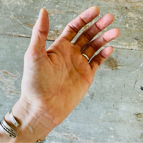 SOLD ♥️ Navajo ♥️ Vintage Sterling Silver & Blue - Green Turquoise Ring - Picture 4 of 13
